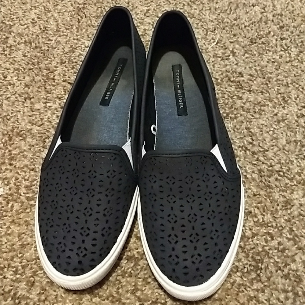 Tommy Hilfiger slip-ons
